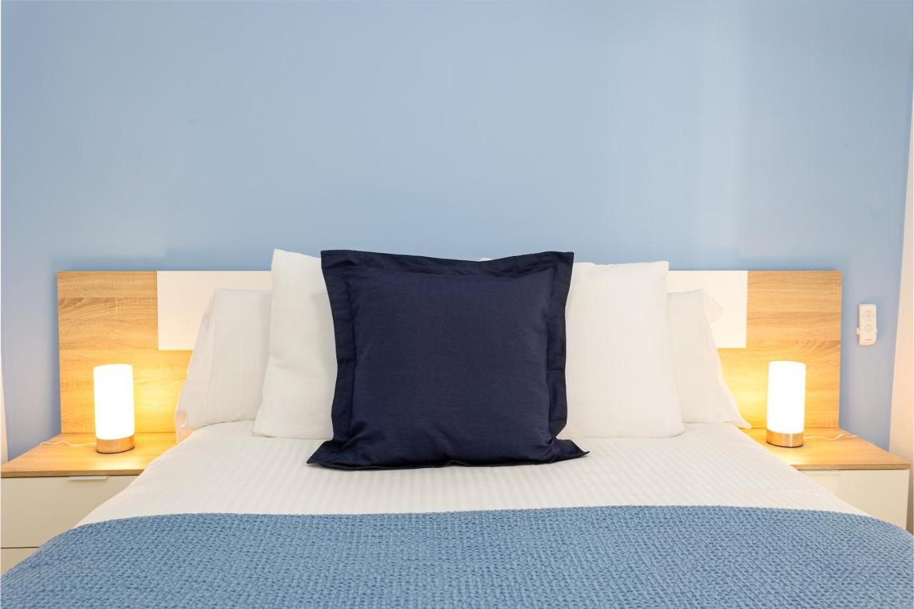 Holidays2Malaga Capuchinos French Balconies, Private Parking, Wifi & Air Con Екстер'єр фото