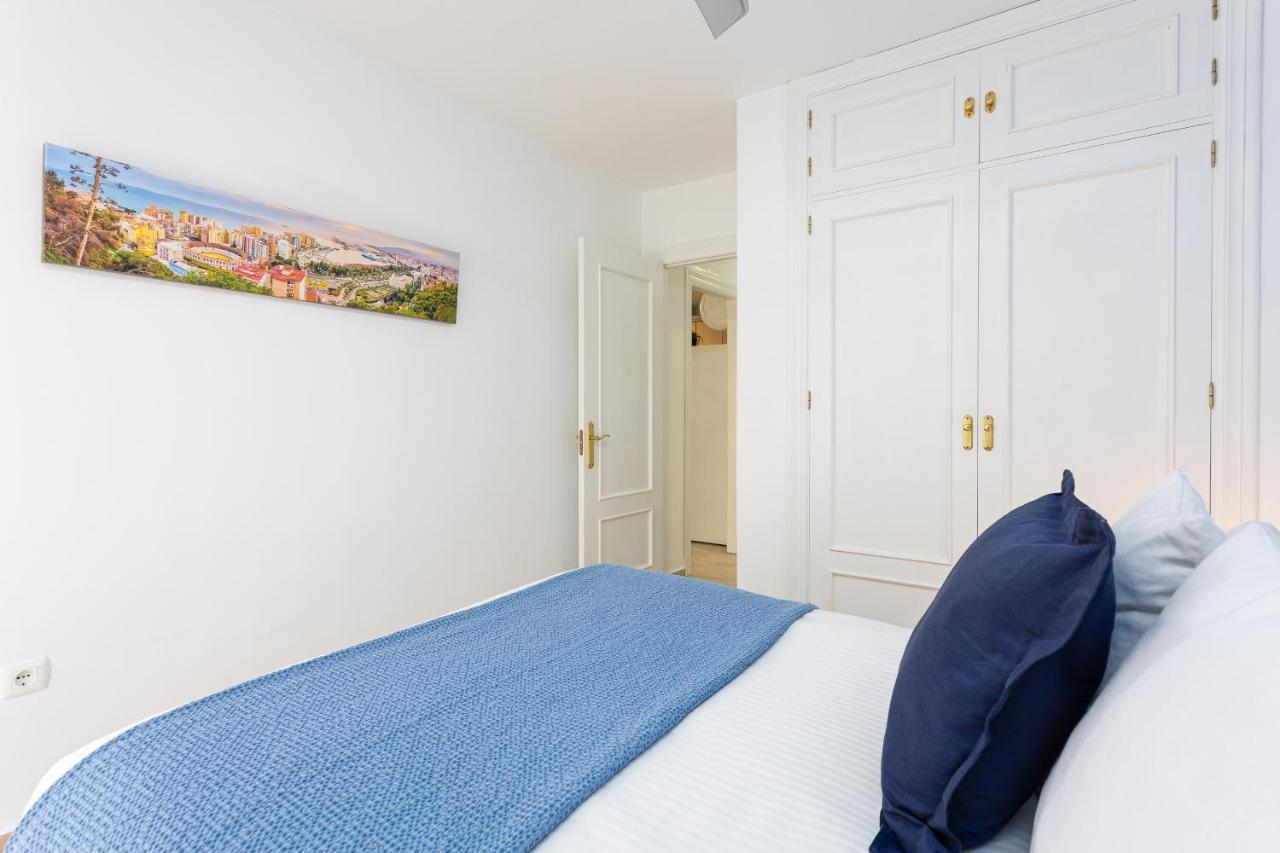 Holidays2Malaga Capuchinos French Balconies, Private Parking, Wifi & Air Con Екстер'єр фото